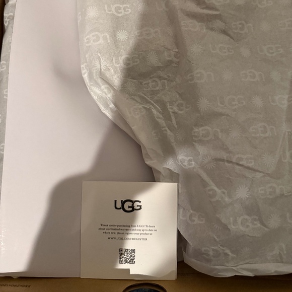 New🤎UGG® Classic Mini Platform Boot (Women) - Picture 5 of 8